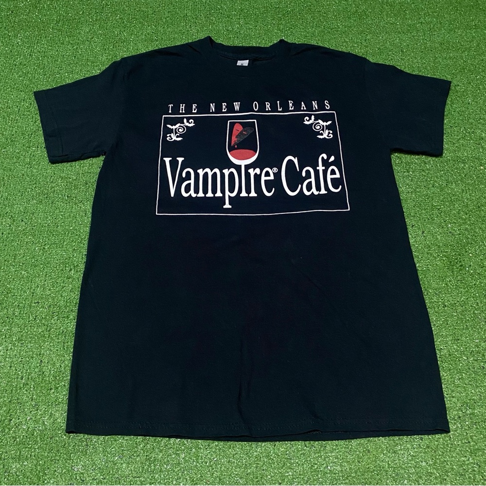 New Orleans Vampire Cafe Shirt NOLA French Quarter Gothic T-Shirt Black Medium